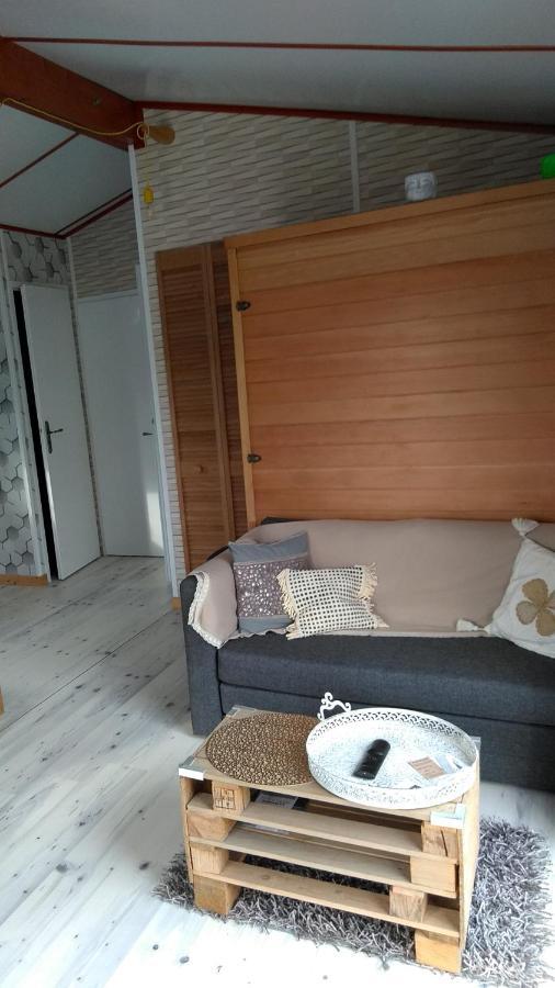 Le Haut Village Chambre D'Hotes Mobi-Loft Cosy Sauna ,Douche ,Chromotherapie Arrest Exterior foto